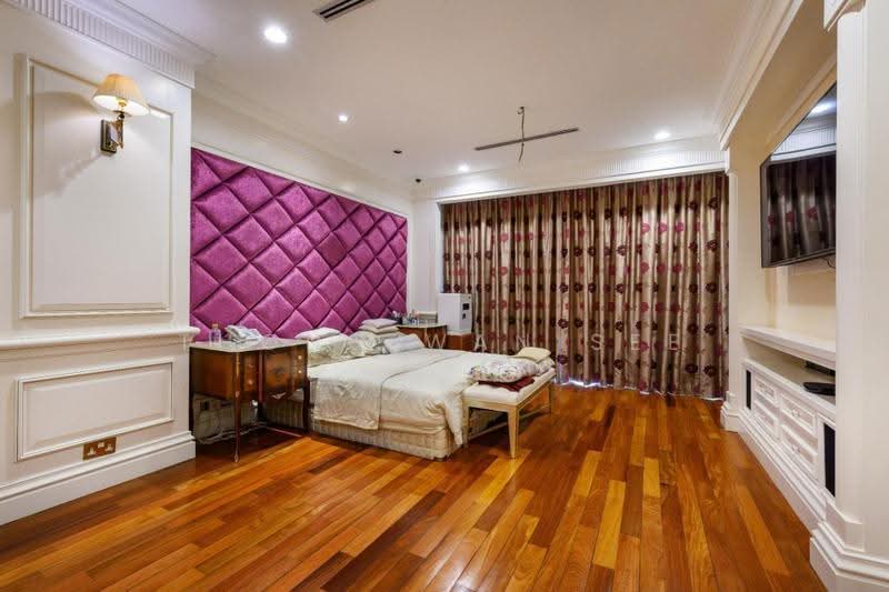 Kondominium untuk Dijual di One Menerung - Thong Wan See - Bedroom - PropertyGuru.com.my