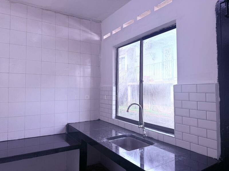 2-storey Terraced House for Sale in Taman Sungai Mas (Kulai) - Leo Lee BH - Kitchen - PropertyGuru.com.my