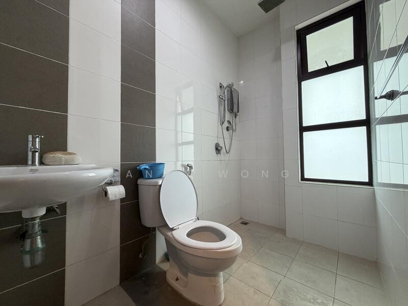 Semi-Detached House for Rent in Subang Jaya (Selangor) - Danny Wong - Bathroom - PropertyGuru.com.my