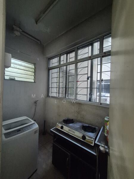 Untuk Disewa - Nilam Puri