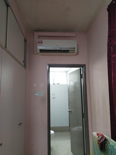 Service Residence for Sale at Larkin Heights - YC Fung - Bathroom - PropertyGuru.com.my