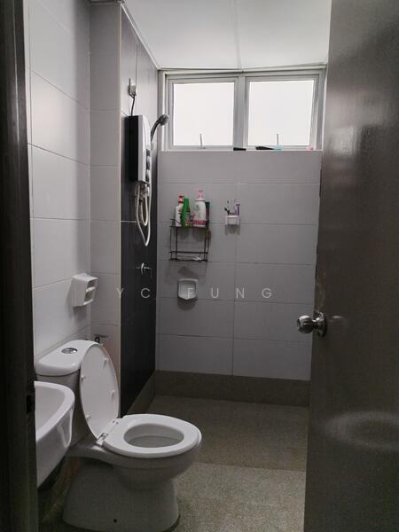 Service Residence for Sale at Larkin Heights - YC Fung - Bathroom - PropertyGuru.com.my