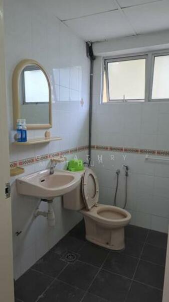 Condominium for Rent at Pantai Panorama Condominiums - Gayathry Muthukrishnan - Bathroom - PropertyGuru.com.my