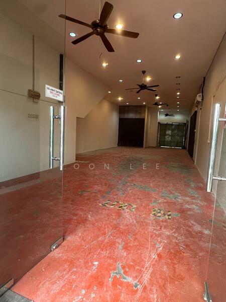 Shop for Rent in Taman Cempaka (Senawang) - Yoon Lee - Entrance - PropertyGuru.com.my