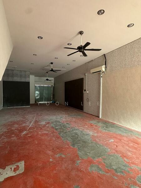Shop for Rent in Taman Cempaka (Senawang) - Yoon Lee - Interior - PropertyGuru.com.my