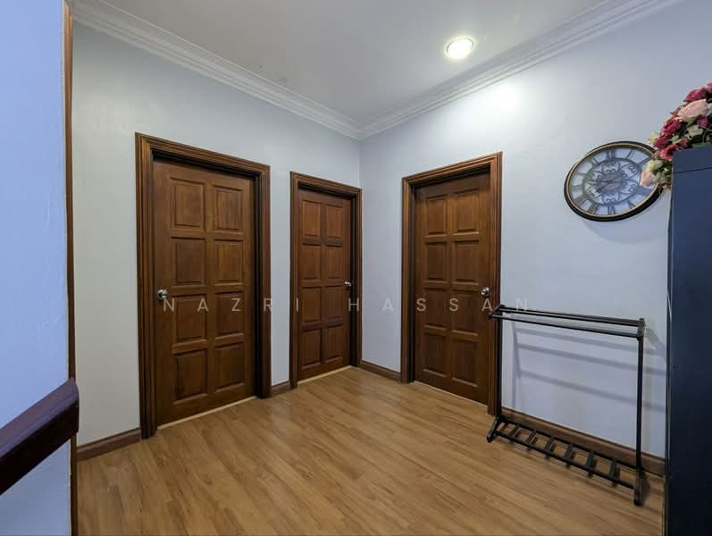 2-storey Terraced House for Sale in Kota Damansara (Selangor) - Nazri Hassan - Corridor - PropertyGuru.com.my