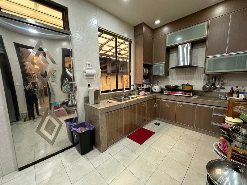 Bukit Sungai Long 2 untuk Untuk Dijual - RM 1,950,000, Mac 2026 - Kitchen - PropertyGuru.com.my