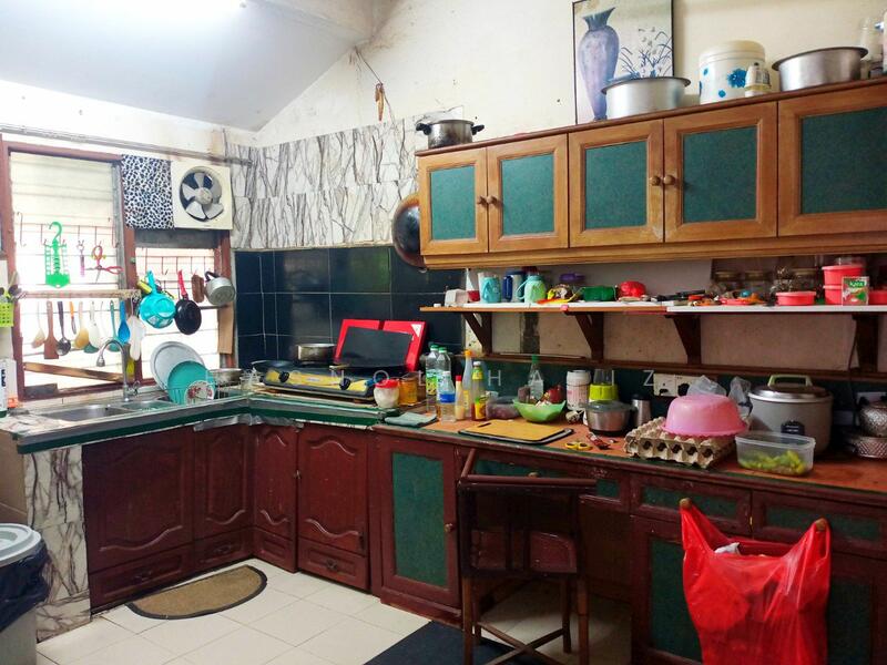 2-storey Terraced House for Sale in Bandar Baru Puncak Alam (Puncak Alam) - Hasnol Hafiz - Kitchen - PropertyGuru.com.my