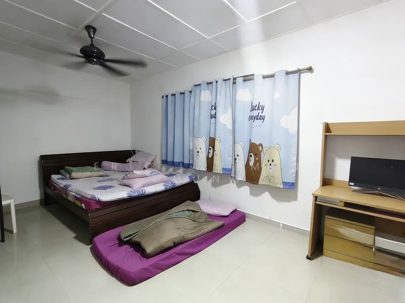 Rumah Teres 2 Tingkat untuk Dijual di BANDAR PUCHONG JAYA (Puchong) - Eric Lau Mun Chung - Bedroom - PropertyGuru.com.my