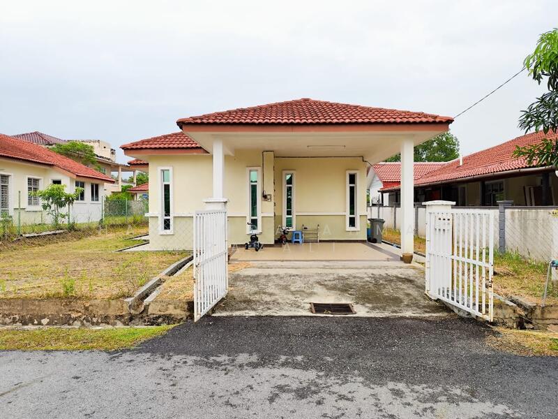 Rumah Banglo untuk Dijual di Bandar Tasik Senangin (Lenggeng) - Haslinda Ahmad Razali - Exterior - PropertyGuru.com.my