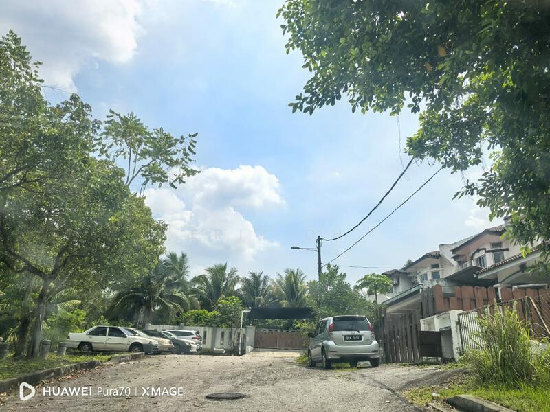2-storey Terraced House for Sale in Seri Kembangan (Selangor) - ERIK OH - Exterior - PropertyGuru.com.my