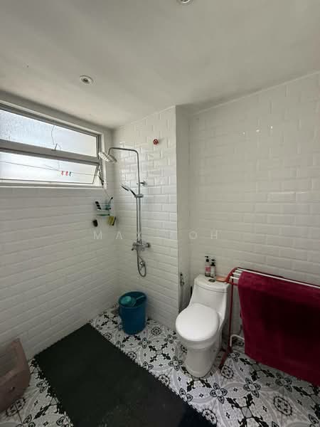 2-storey Terraced House for Sale in Mutiara Rini (Skudai) - Max Loh - Bathroom - PropertyGuru.com.my