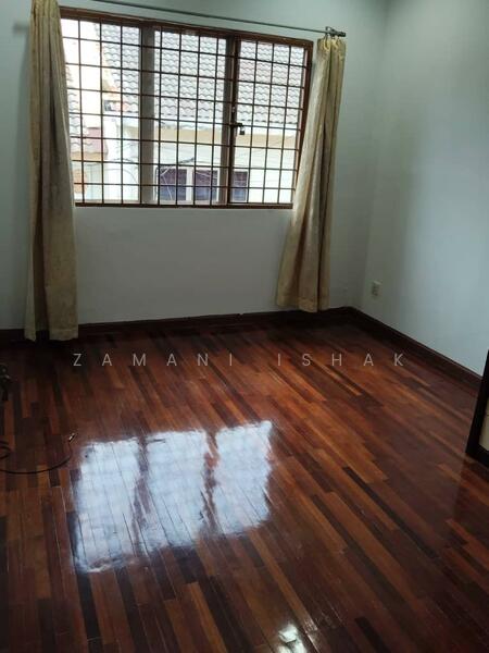 2-storey Terraced House for Sale in Sungai Buloh (Selangor) - Zamani Ishak - Interior - PropertyGuru.com.my