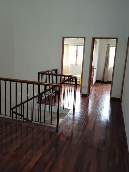 2-storey Terraced House for Sale in Sungai Buloh (Selangor) - Zamani Ishak - Corridor - PropertyGuru.com.my