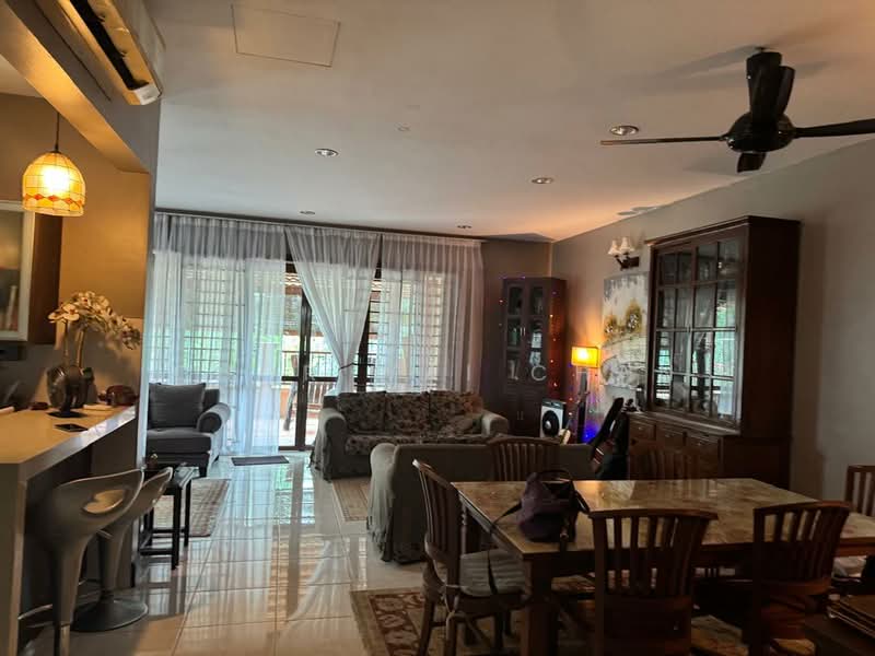 Semi-Detached House for Sale in Tropicana (Petaling Jaya) - Chor Wai Chan - Living Room - PropertyGuru.com.my