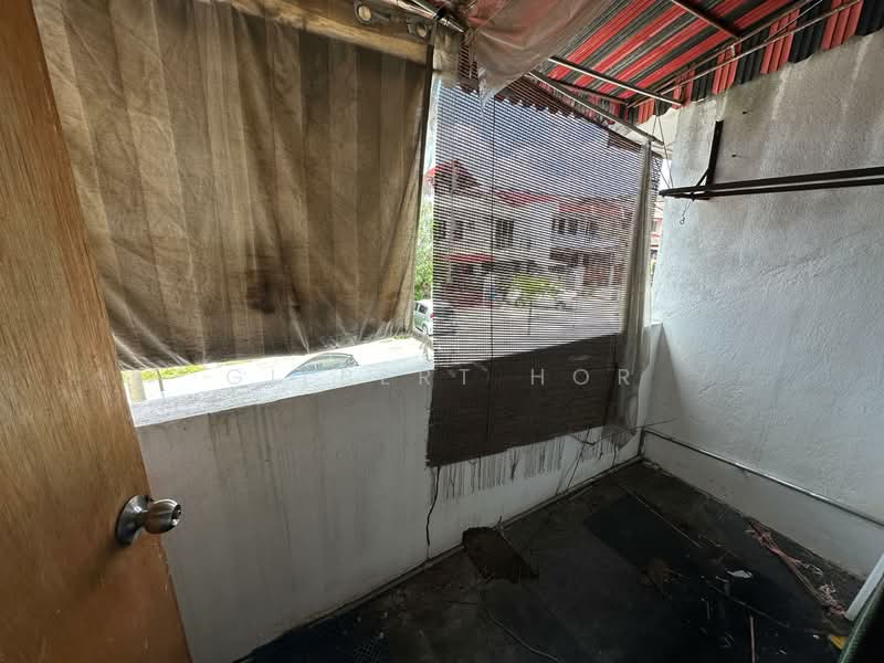 2-storey Terraced House for Sale in Taman Sri Gombak (Gombak) - Gilbert Hor - Balcony - PropertyGuru.com.my
