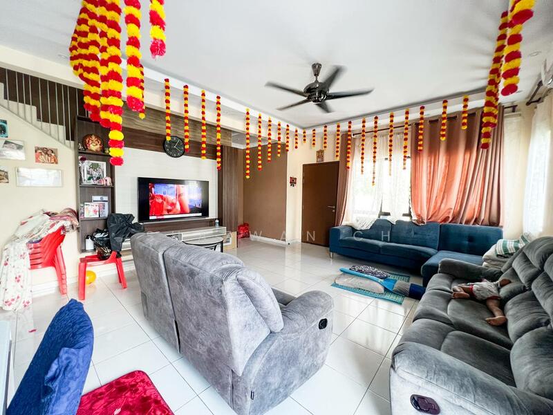2-storey Terraced House for Sale in Seksyen U13 (Setia Alam) - Shazwan CH - Living Room - PropertyGuru.com.my