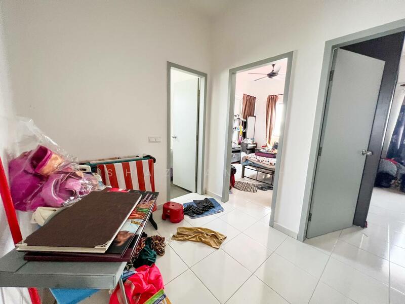 2-storey Terraced House for Sale in Seksyen U13 (Setia Alam) - Shazwan CH - Corridor - PropertyGuru.com.my