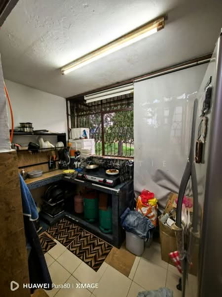 Pangsapuri untuk Dijual di Bandar Baru Sentul - Faiz Yatie - Kitchen - PropertyGuru.com.my