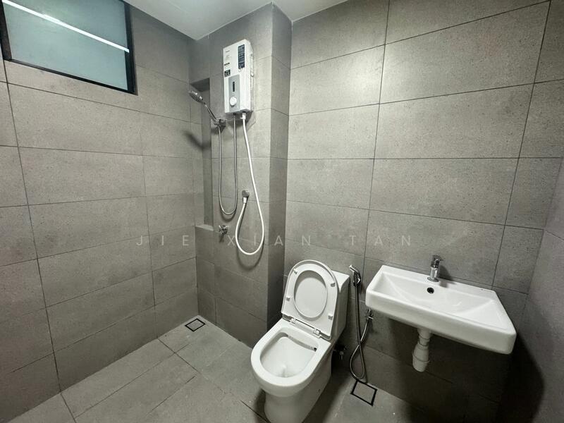 Service Residence for Rent at Vivo Executive Apartment - Jie Xian Tan - Bathroom - PropertyGuru.com.my