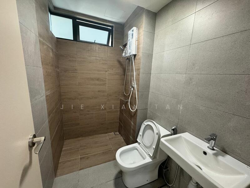Service Residence for Rent at Vivo Executive Apartment - Jie Xian Tan - Bathroom - PropertyGuru.com.my