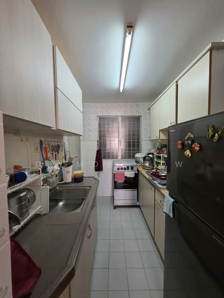 Apartment for Rent at Taman Kristal - Desmond Low - Kitchen - PropertyGuru.com.my