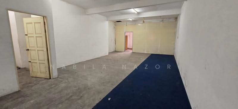 Shop for Sale in Kadok (Kelantan) - Nabila Nazori - Interior - PropertyGuru.com.my