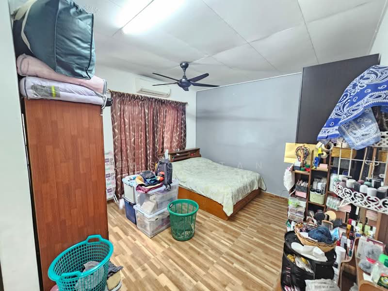 Rumah Teres 2 Tingkat untuk Dijual di Taman Wawasan (Puchong) - Jason Tan - Bedroom - PropertyGuru.com.my