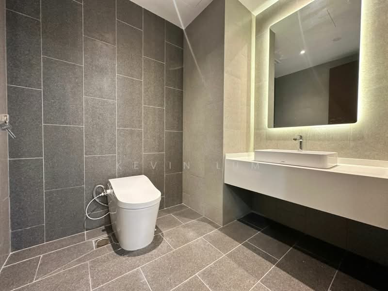 Office for Rent in KLCC (KL City Centre) - Kevin Lum - Bathroom - PropertyGuru.com.my