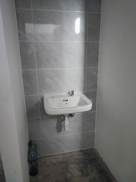 Shop for Rent in Seremban (Negeri Sembilan) - Leo Goh - Bathroom - PropertyGuru.com.my