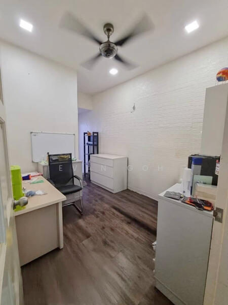 2-storey Terraced House for Sale in Taman Putra Impiana (Puchong) - Evan Goh - Study - PropertyGuru.com.my