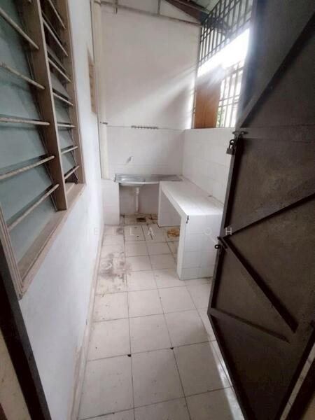 1-storey Terraced House for Sale in Skudai (Johor) - Bella Goh - Kitchen - PropertyGuru.com.my