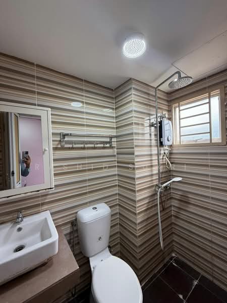 For Rent - Estana Court