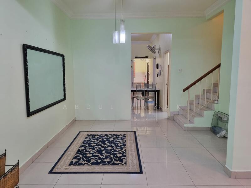 Taman Megah 2 untuk Untuk Dijual - RM 825,000, Mac 2026 - Living Room - PropertyGuru.com.my