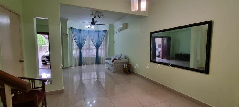 Taman Megah 2 untuk Untuk Dijual - RM 825,000, Mac 2026 - Living Room - PropertyGuru.com.my