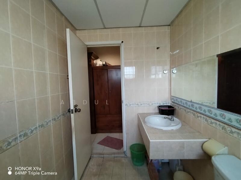 Taman Megah 2 untuk Untuk Dijual - RM 825,000, Mac 2026 - Bathroom - PropertyGuru.com.my
