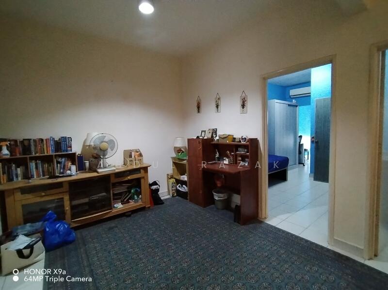 Taman Megah 2 untuk Untuk Dijual - RM 825,000, Mac 2026 - Study - PropertyGuru.com.my