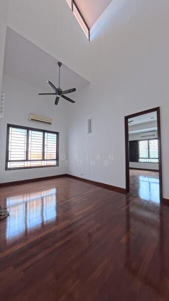 2-storey Terraced House for Sale in Bandar Kinrara (Selangor) - Adrian Leong - Living Room - PropertyGuru.com.my