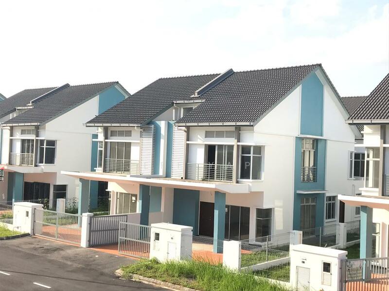 Cluster House for Sale in Nusantara Prima (Gelang Patah) - Jeff Yap - Exterior - PropertyGuru.com.my