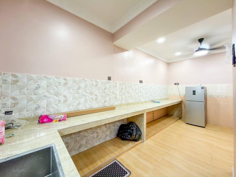 2-storey Terraced House for Sale in Bandar Baru Bangi (Selangor) - Izzat Zamros - Kitchen - PropertyGuru.com.my