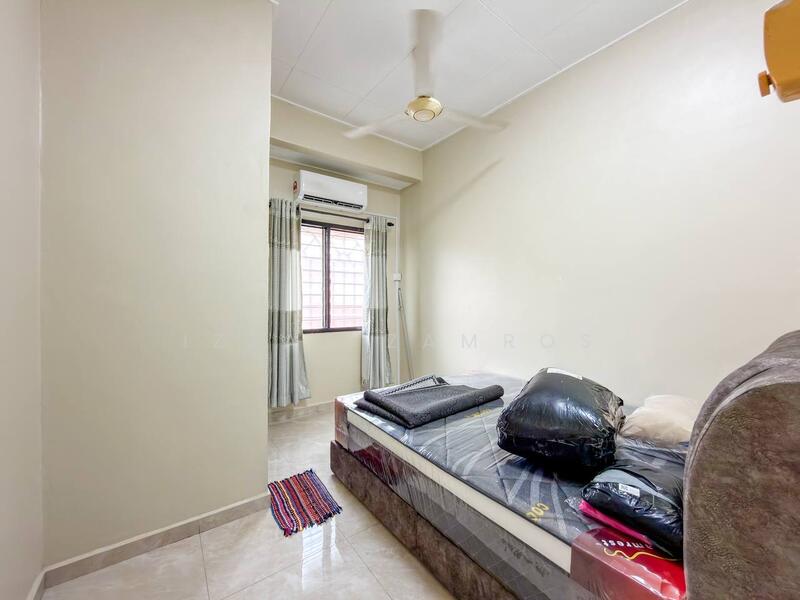 2-storey Terraced House for Sale in Bandar Baru Bangi (Selangor) - Izzat Zamros - Bedroom - PropertyGuru.com.my