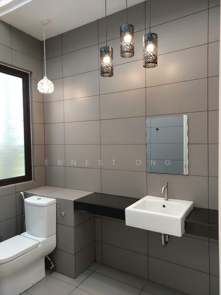 Rumah Bandar untuk Disewa di 16 Sierra (Puchong) - Ernest Ong - Bathroom - PropertyGuru.com.my