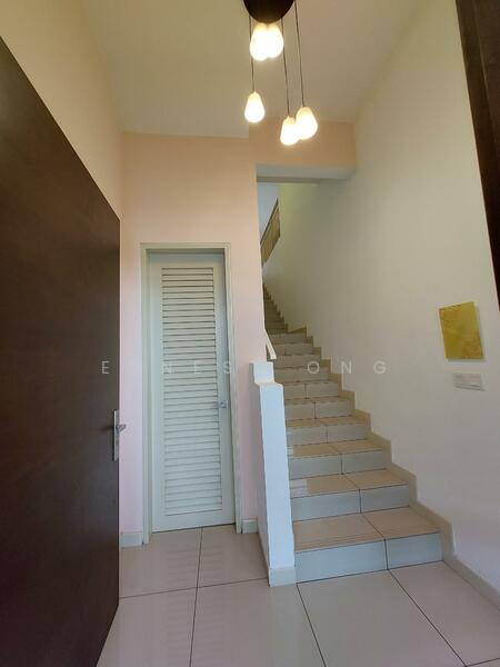 Rumah Bandar untuk Disewa di 16 Sierra (Puchong) - Ernest Ong - Entrance - PropertyGuru.com.my