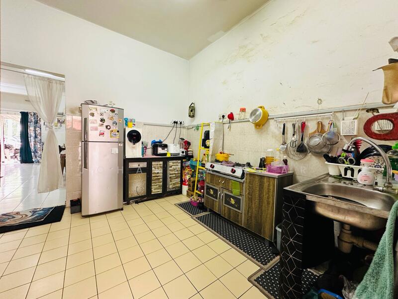 2-storey Terraced House for Sale in Sungai Buloh (Selangor) - Johary Adzhar - Kitchen - PropertyGuru.com.my