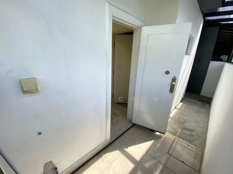 2-storey Terraced House for Sale in Kota Emerald (Rawang) - Lucy Chow - Entrance - PropertyGuru.com.my