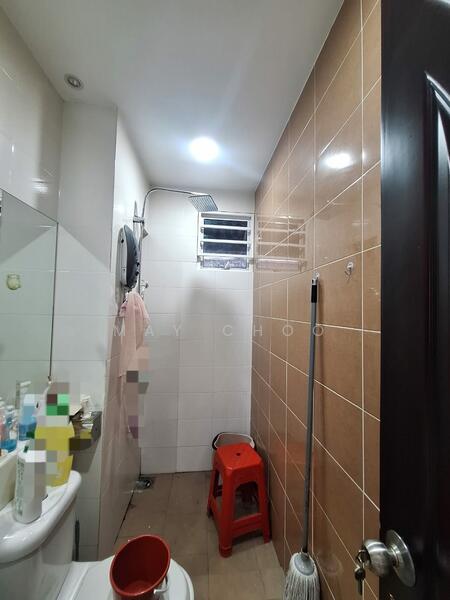 Semi-Detached House for Sale in Hijauan Valdor (Sungai Jawi) - May Choo - Bathroom - PropertyGuru.com.my