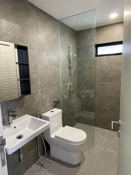 Quinn Residence untuk Untuk Disewa - RM 2,600 /bulan, Feb 2026 - Bathroom - PropertyGuru.com.my