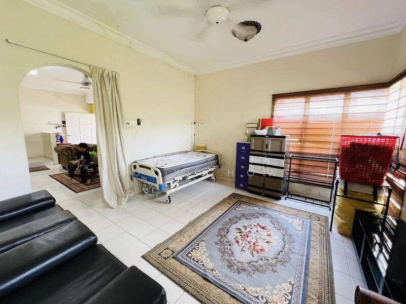 2-storey Terraced House for Sale in Kota Emerald (Rawang) - Lucy Chow - Living Room - PropertyGuru.com.my