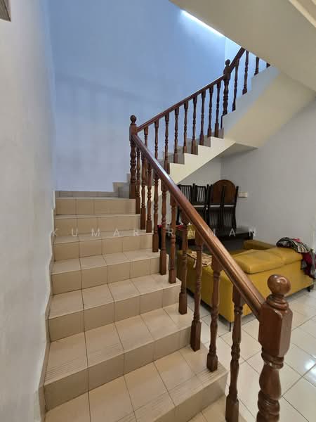 Rumah Teres 2 Tingkat untuk Dijual di Shah Alam (Selangor) - Kumar Raman - Staircase to 1st Floor - PropertyGuru.com.my