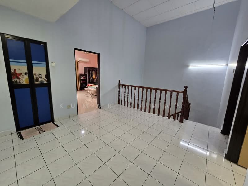 Rumah Teres 2 Tingkat untuk Dijual di Shah Alam (Selangor) - Kumar Raman - 1st Floor Living Area - PropertyGuru.com.my